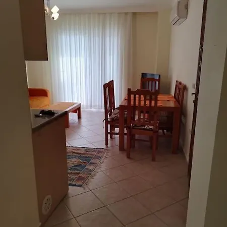 דירה Storks Nest Hause *